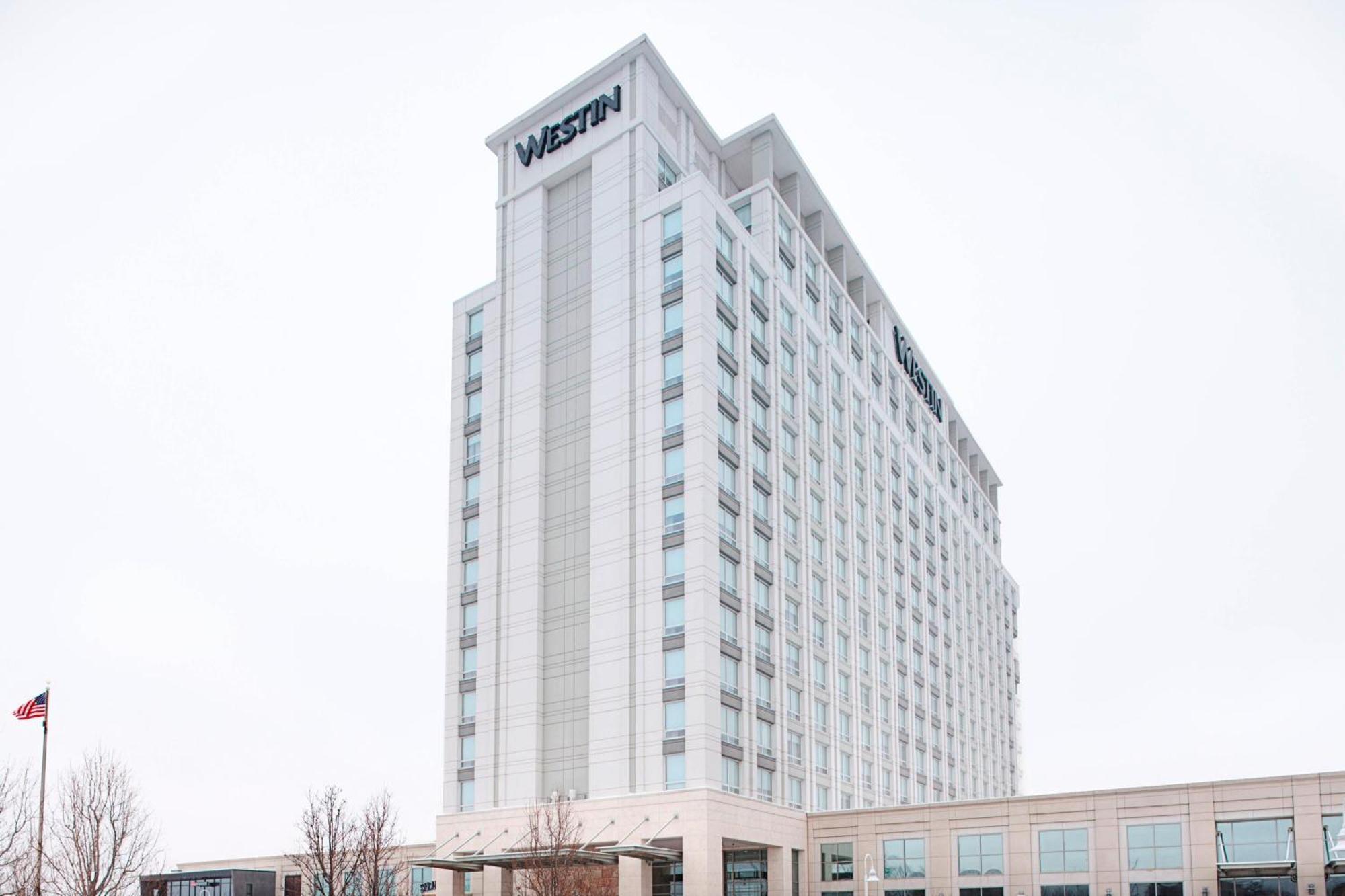 The Westin Chicago North Shore Hotel Wheeling Exterior photo